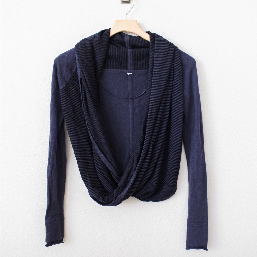 Lululemon Iconic Wrap in Cadet Blue Stripe